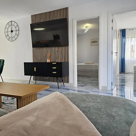 Mareverde Dream 아파트 아데제